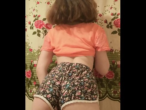 ❤️ Tânără sexy care se dezbracă de pantaloni scurți în fața camerei de filmat at ro.freepornhdonlinegay.ru ️❤