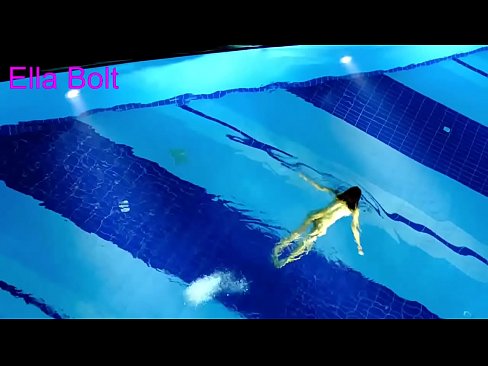 ❤️ Nu mă pot opri din privit, tânără blondă surprinsă înotând goală în piscina stațiunii ELLA BOLT at ro.freepornhdonlinegay.ru ️❤